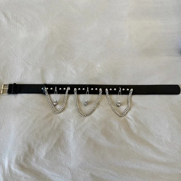 Killstar Punktured Belt Black Chain Skulls Womans Gothic Alternative S/M - Picture 3 of 6
